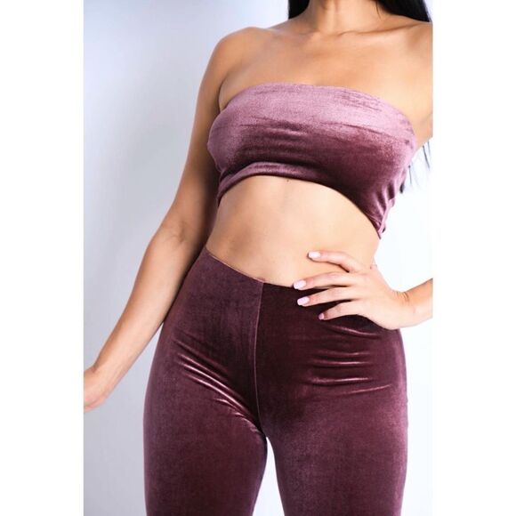 2 piece velvet crop top and pants holiday set - Picture 3 of 4